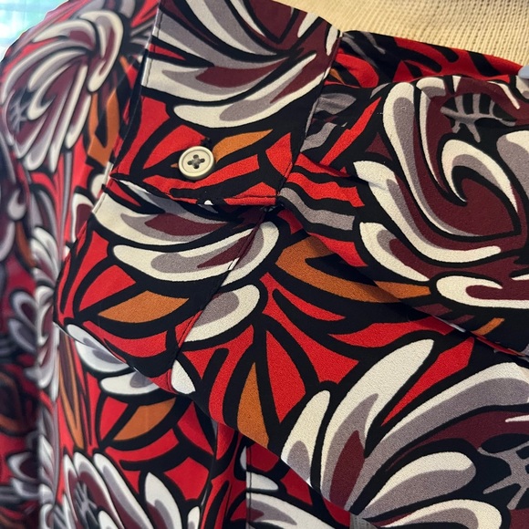 GUC LOFT Notched Collar V Neck Blouse - Size XL - Picture 2 of 3